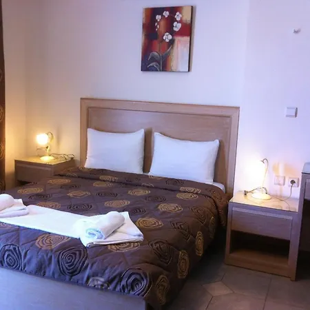 Aerolithos Gasthof Adamantas (Milos)