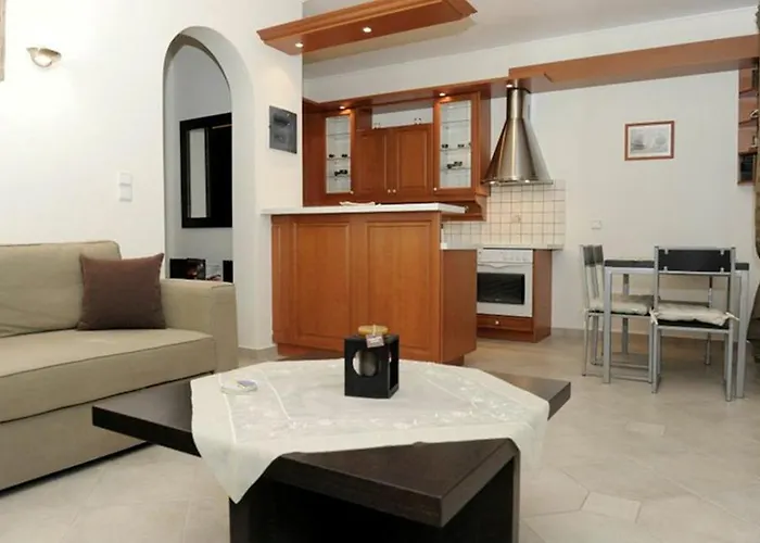 בית הארחה Aerolithos אדאמאס