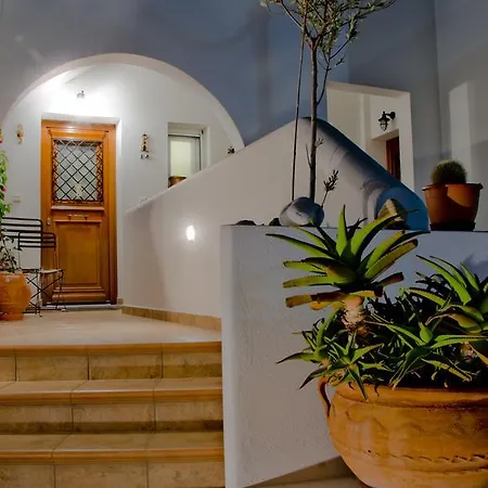 Aerolithos Guest house