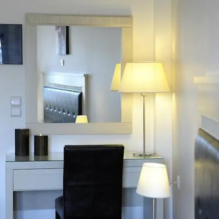 Aerolithos 阿达玛斯