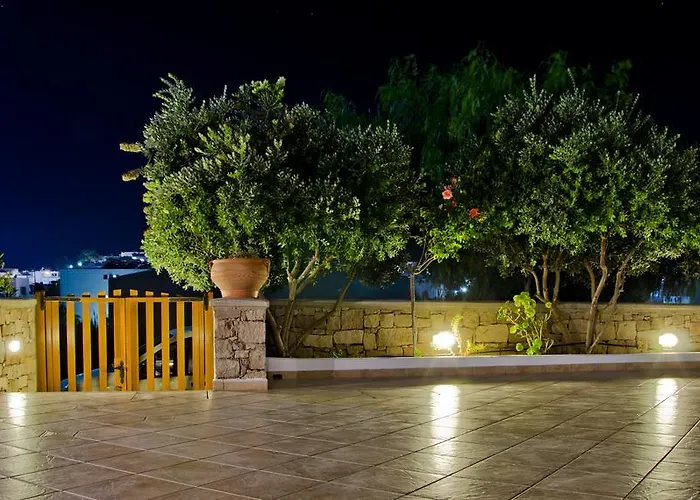 Aerolithos Guest house Adamantas (Milos)