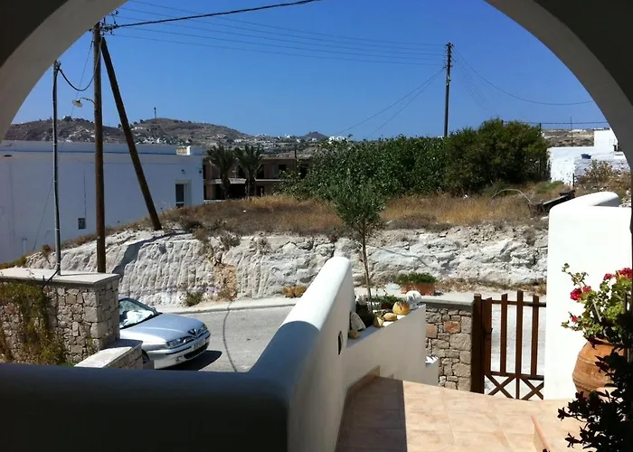 Guest house Aerolithos