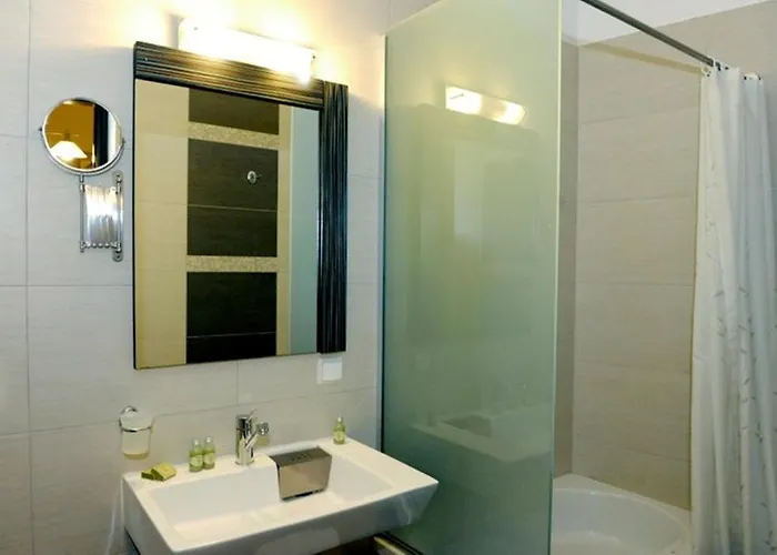 Aerolithos Guest house Adamantas (Milos)