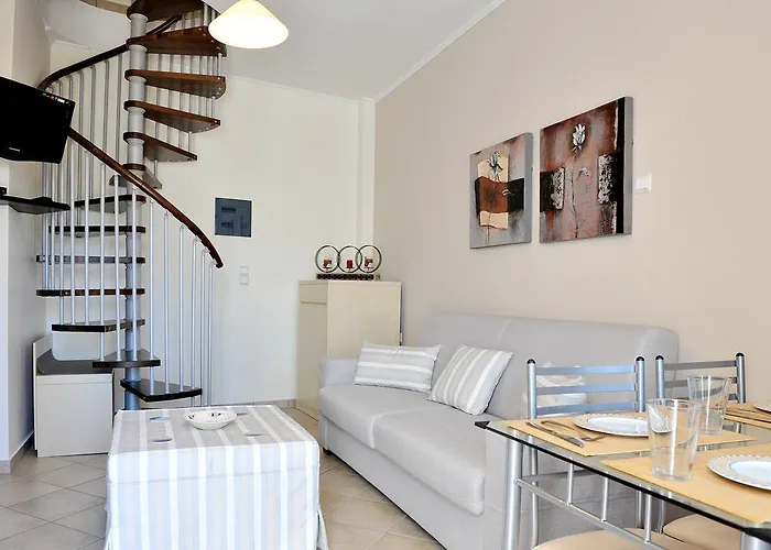 Aerolithos Guest house 4*